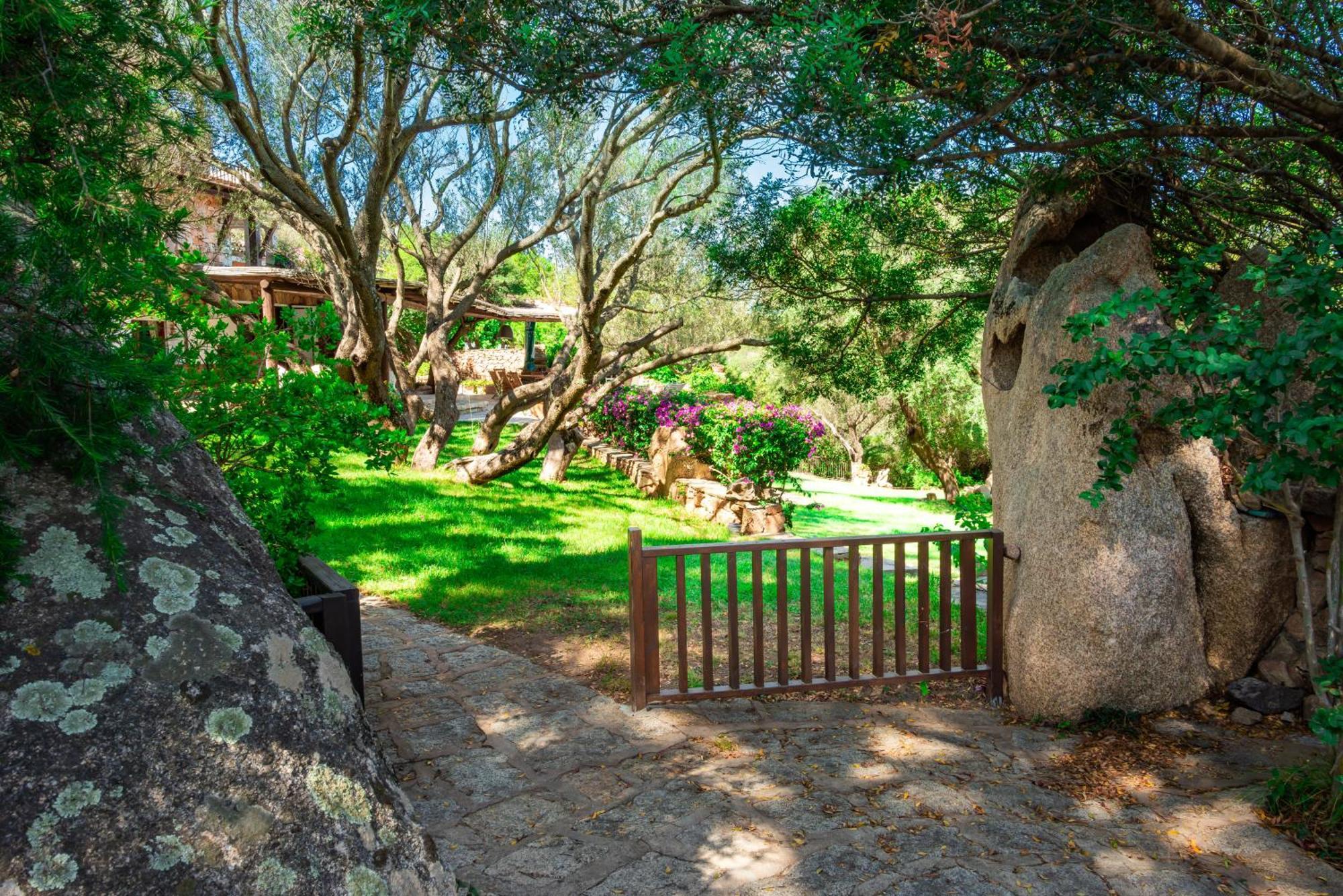 Borgo Rudalza Villas & Apartments Olbia Exterior photo